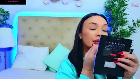 daliyaa_ online show from 01/12/26, 01:05