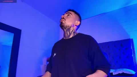 Dallas whitee online show from 04/06/26, 07:04