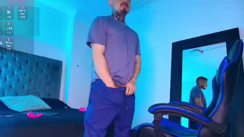 Dallas whitee online show from 07/15/26, 08:36