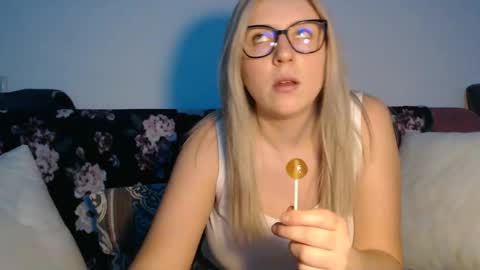 Maria online show from 02/14/25, 10:14