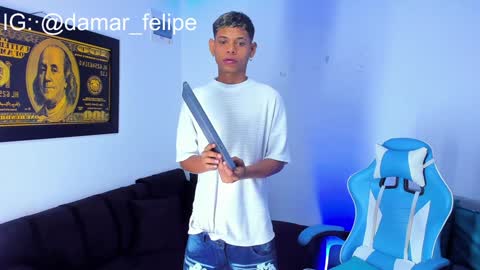 damar_felipe online show from 01/22/25, 02:37