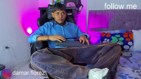 Snapshot of damar_felipe chatting on 04/10/26, 01:49 damar_felipe online show from 04/10/26, 01:49