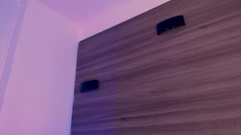         online show from 01/12/26, 05:01