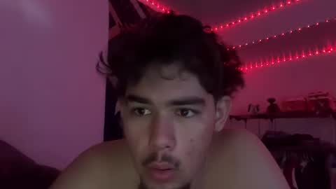 Snapshot of damiam_xj chatting on 12/25/24, 03:28 damiam xj online show from 12/25/24, 03:28