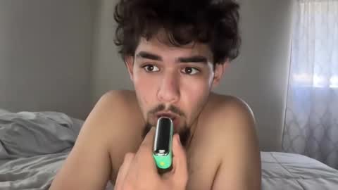 Snapshot of damiam_xj chatting on 10/27/25, 06:12 damiam xj online show from 10/27/25, 06:12