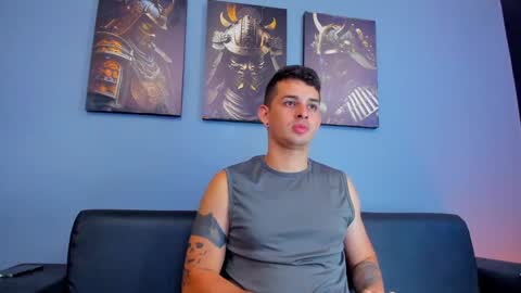 Snapshot of damian__oliver chatting on 02/12/25, 03:29 Damian Oliver online show from 02/12/25, 03:29