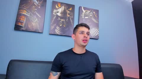 Snapshot of damian__oliver chatting on 02/17/25, 04:09 Damian Oliver online show from 02/17/25, 04:09