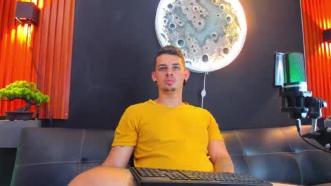 Snapshot of damian__oliver chatting on 03/10/25, 06:16 Damian Oliver online show from 03/10/25, 06:16