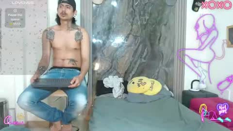 Snapshot of damian_and_camerum chatting on 06/14/26, 03:19 damian_and_camerum online show from 06/14/26, 03:19