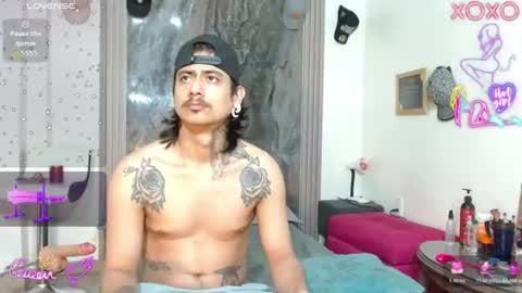 Snapshot of damian_and_camerum chatting on 06/25/26, 03:06 damian_and_camerum online show from 06/25/26, 03:06