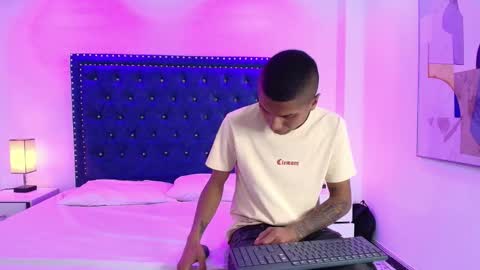 DAMIAN AND ROXANNE.  online show from 12/03/25, 12:36