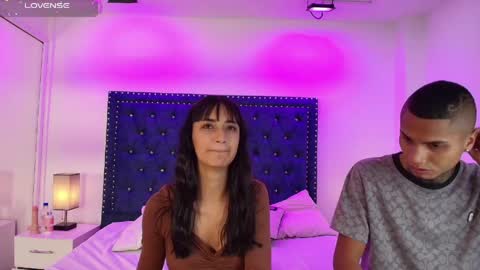 Snapshot of damian_and_roxanne chatting on 06/03/26, 12:52 DAMIAN AND ROXANNE. online show from 06/03/26, 12:52