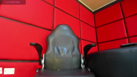 ---Damian--- online show from 02/08/26, 03:04