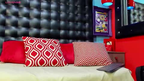 ---Damian--- online show from 02/16/26, 01:18