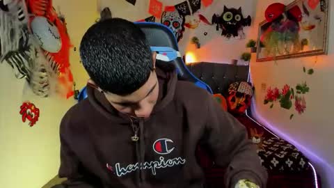 Damian online show from 10/25/25, 03:14