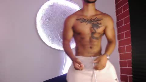 instagram damiannreed. online show from 12/02/24, 10:45