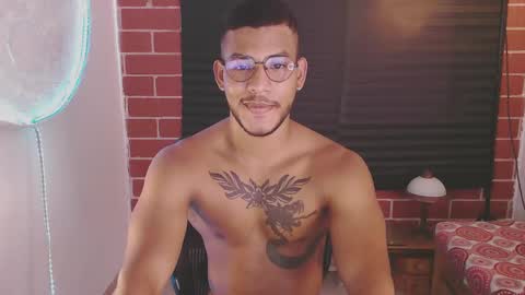 instagram damiannreed. online show from 01/16/25, 05:33