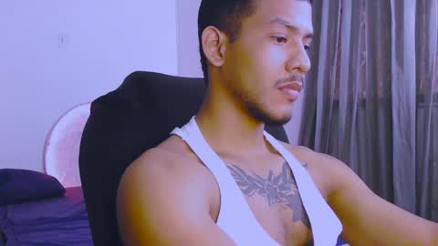 instagram damiannreed. online show from 03/12/26, 01:28