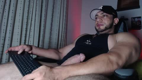 Snapshot of damiannstonexxx chatting on 05/12/26, 06:43 Danny online show from 05/12/26, 06:43