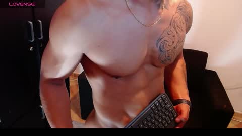 ---Taylor--- online show from 03/07/25, 04:35