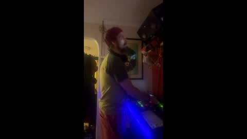 damontsi online show from 03/25/26, 09:15