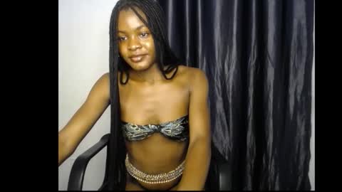 leah online show from 10/19/25, 05:46