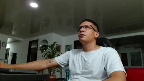 damyan_2003 online show from 04/07/26, 03:40