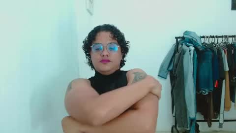 Diane Blosson online show from 05/19/26, 01:56