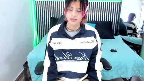 D A N online show from 09/10/25, 01:55