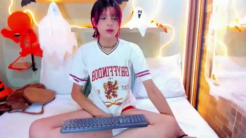 D A N online show from 10/24/25, 02:13