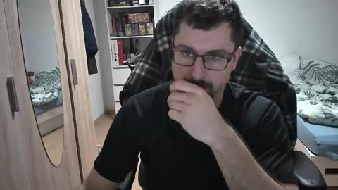 Snapshot of dan_the_man405 chatting on 11/15/25, 08:16 King Dan online show from 11/15/25, 08:16