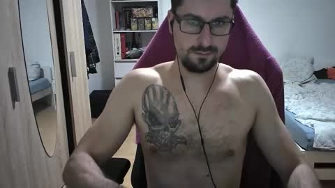 Snapshot of dan_the_man405 chatting on 02/04/26, 09:09 King Dan online show from 02/04/26, 09:09