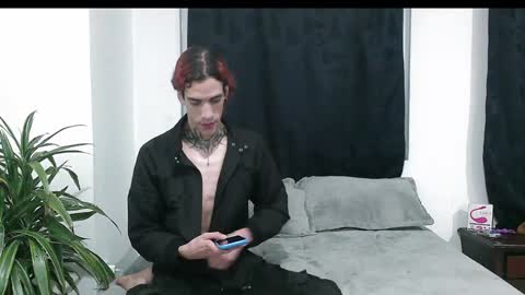 Dan and Noah online show from 01/01/25, 01:15