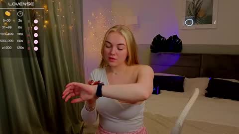 Snapshot of dana_love0 chatting on 01/11/25, 08:10 Dana online show from 01/11/25, 08:10