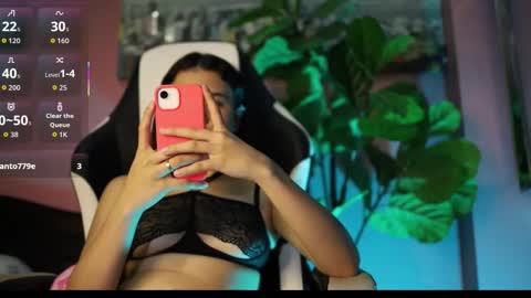 danaa_rouse online show from 12/19/25, 07:59