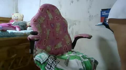 danae01 online show from 04/19/26, 07:16