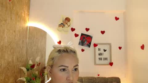 danalaleska online show from 11/28/25, 05:32