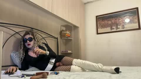 danastone_livingdoll online show from 02/01/25, 04:11