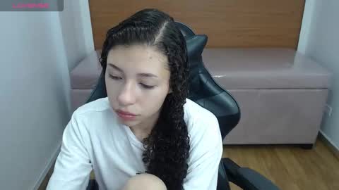 Danatella  online show from 12/21/25, 12:45