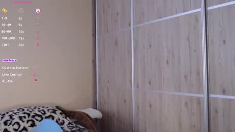 danbie_leen online show from 02/23/26, 12:02