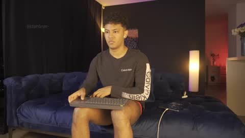 Dante  Pablo Danblo Independent models online show from 11/23/25, 03:39