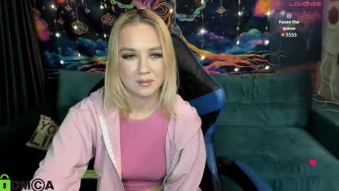 dances_queen online show from 01/09/26, 08:17