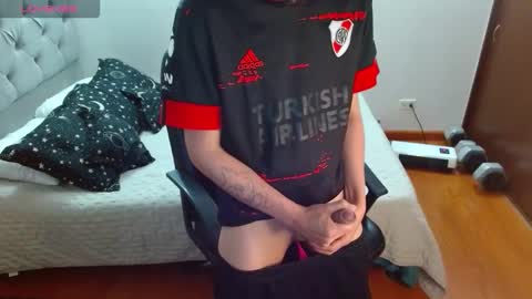 DANDY THOMAS    angeloo 666 online show from 12/15/25, 08:46