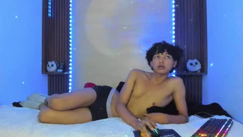 Snapshot of dandywolf_ chatting on 12/07/24, 11:45 Dandy wolf online show from 12/07/24, 11:45