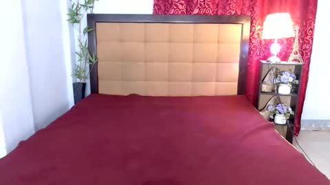 Snapshot of dangerouscock69_nica chatting on 12/16/24, 06:16 Nica online show from 12/16/24, 06:16