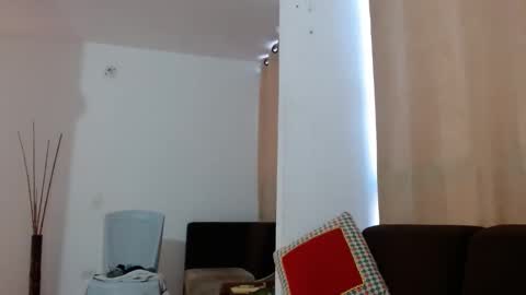 Ela and Santi online show from 01/12/25, 09:19