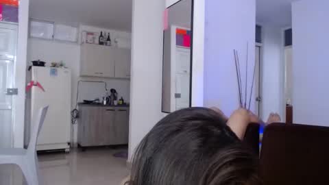 Ela and Santi online show from 01/21/25, 05:51