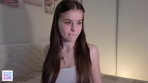 Snapshot of dangerouss_lady chatting on 10/29/25, 03:20 Eva online show from 10/29/25, 03:20