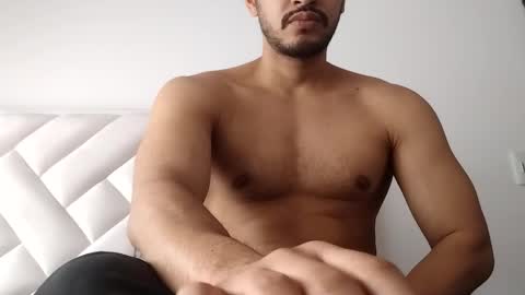 dani587378 online show from 02/11/25, 05:40