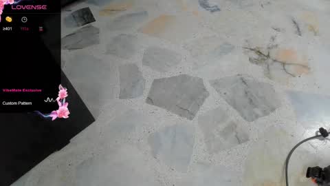 DANI online show from 03/04/25, 02:42